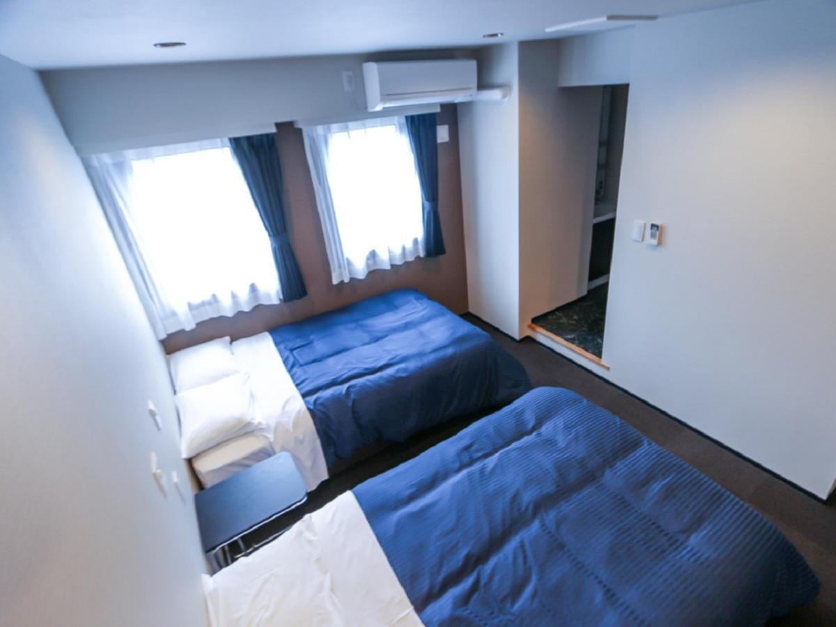 Hotel Livemax Yokohama Kannai Ekimae Exterior photo